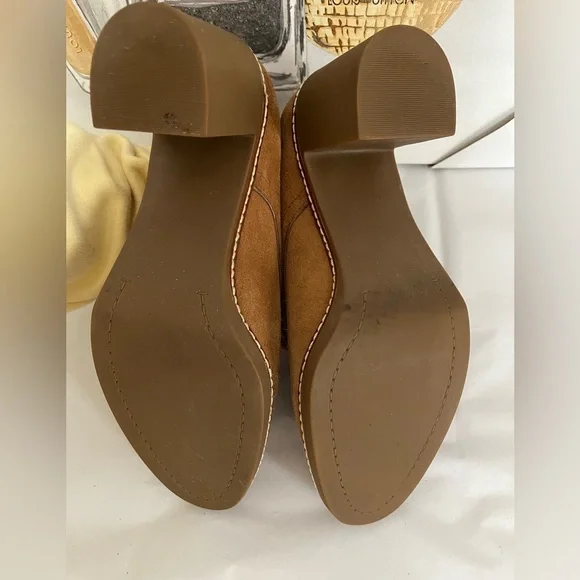 Tory Burch Hilary Suede Bootie - Picture 8 of 17